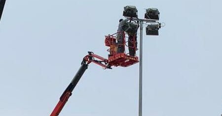 Ayto_Coslada's tweet photo. DEPORTES| Desde hace unos días se llevan a cabo ya las obras para solucionar los problemas en el Polideportivo del Plantío de #Coslada. Además, se ha iniciado el cambio de las luminarias en las instalaciones de Valleaguado. 👇 Aquí, todos los detalles
https://t.co/CMvsbxkt43 https://t.co/q5eIapeIfy