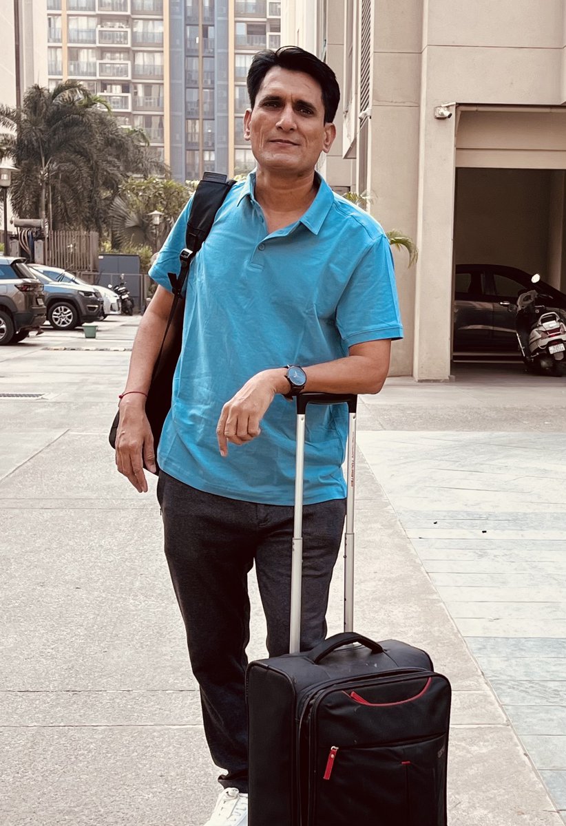 2sraval's tweet image. Getting all set for Design Up! Can't wait to meet awesome designers and leaders in person after a long time. 🚀

#DesignUp #StepUpTo24 #design #designers #designindia #designcommunity #beinguser