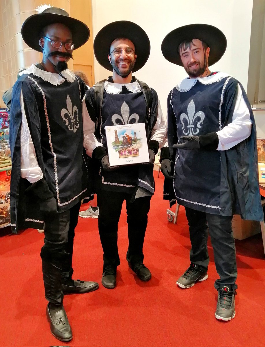 Throwbacks to some of the fun we had this year at @DublinComicCon and @IDWCon #terrypratchet #discworld #boardgames #witches #community #fun #cosplay