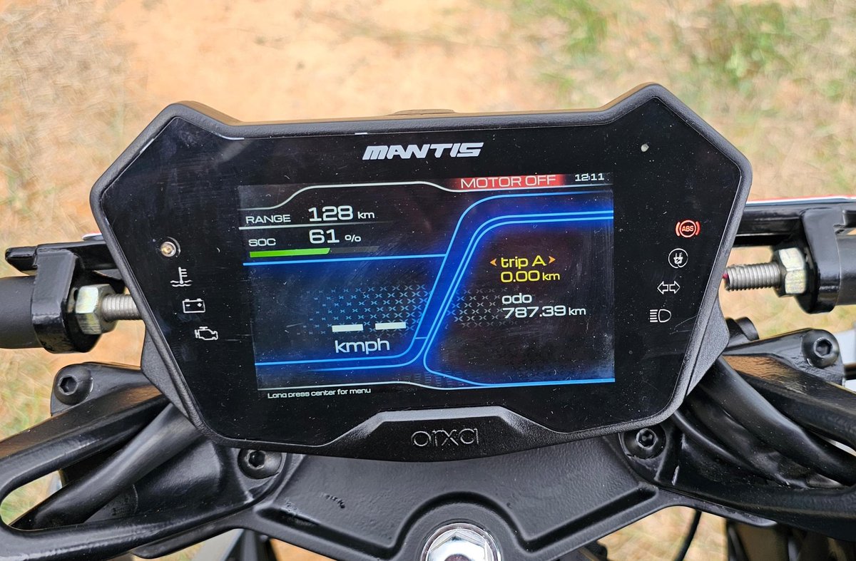 carandbike's tweet photo. We got our first taste of the close-to-production Orxa Mantis, putting in a few hot laps at the Meco go-kart track. Detailed first impressions coming on November 24, at 9 am. In the meantime, check out our first look video of the Mantis:

https://t.co/sn4nxauSg2 https://t.co/bKvTjE5E36