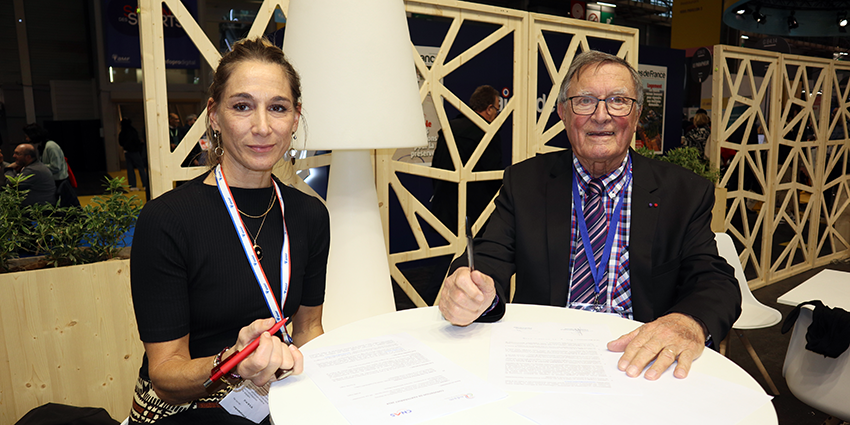 cnasfrance's tweet photo. #SMCL2023 📢 Pour ce 2e jour, nos délégués #CNAS de l'Ouest vous accueillent Pavillon 4 - Stand G9
🤝 Comme hier : échanges avec de nombreux représentants d'agents #territoriaux et grand jeu-concours #Collterr #FPterr #RH #ActionSociale
@vlm22 #andam @laurianemounier #adati https://t.co/qUJCLCq8qD