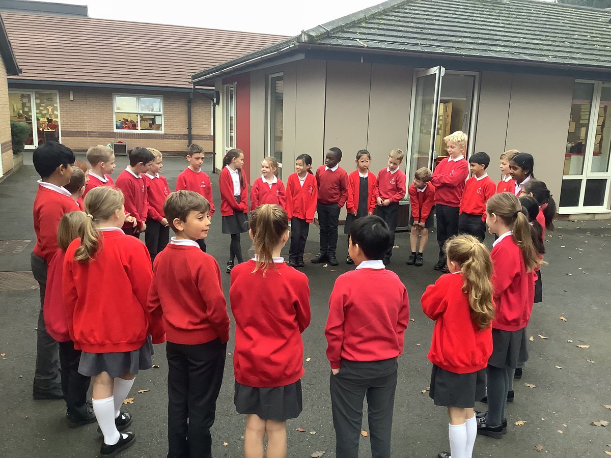 We used our oracy techniques this morning in RE to discuss people we know that bring light to our lives, just like Jesus brought light to the lives of many <a href="/StPhilipCEAP/">St Philip Westbrook</a> #teamstphilips