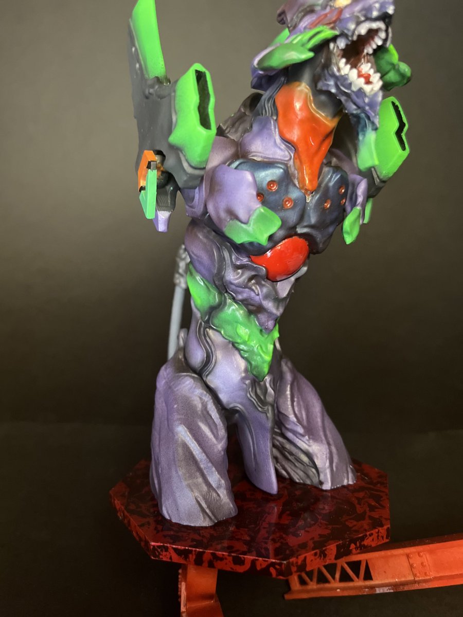 3Dbenkyou's tweet photo. 新世紀エヴァンゲリオンより
【初号機 暴走する機体】
フィギュア作りました！

 #EVANGELION  #ガレージキット https://t.co/cneJ3zJszG