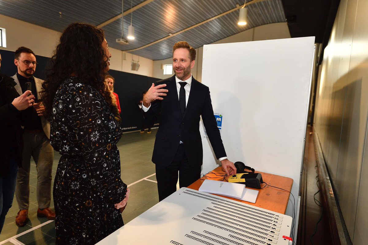 Hugo de Jonge tweet media