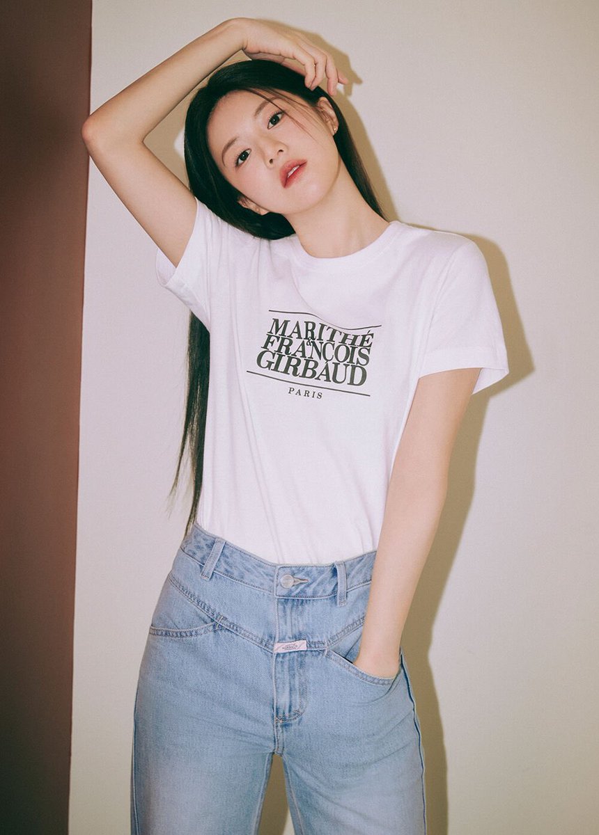 oncemore_s's tweet photo. ˗ˏˋ ♡︎ (pre-order) ✨
Marithè — W CLASSIC LOGO TEE ➿

⟢ รอบอก: s 36” m 37.4”
⟢ colors: white, pink, white sky blue, navy, light beige
⟢ price : 1290 บาท (มัดจำ 600)

ส่งกลับแอร์ ✈️

#พรีออเดอร์เกาหลี #รับหิ้วเกาหลี #marithe #marithethailand #maritheพร้อมส่ง https://t.co/oUHs6OsTJg