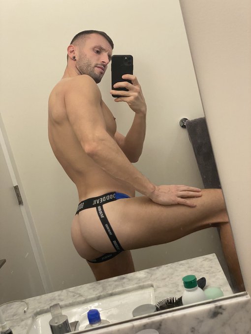 New undies, new content https://t.co/bLoCDhwBZe