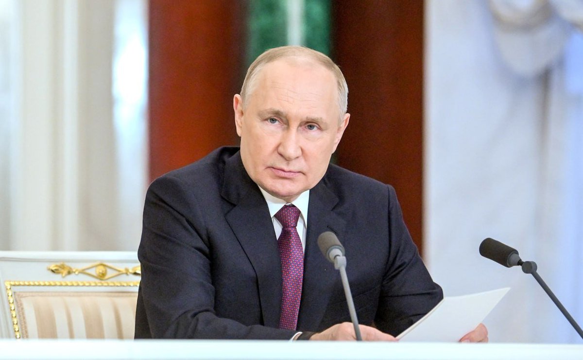 💬 President Vladimir #Putin following #RussiaTajikistan talks:

🤝 We agreed to continue deepening our defence, military-technical, counterterrorism and antidrug cooperation. We will continue working to maintain peace and stability in Central Asia.

🔗 is.gd/f5kuBN