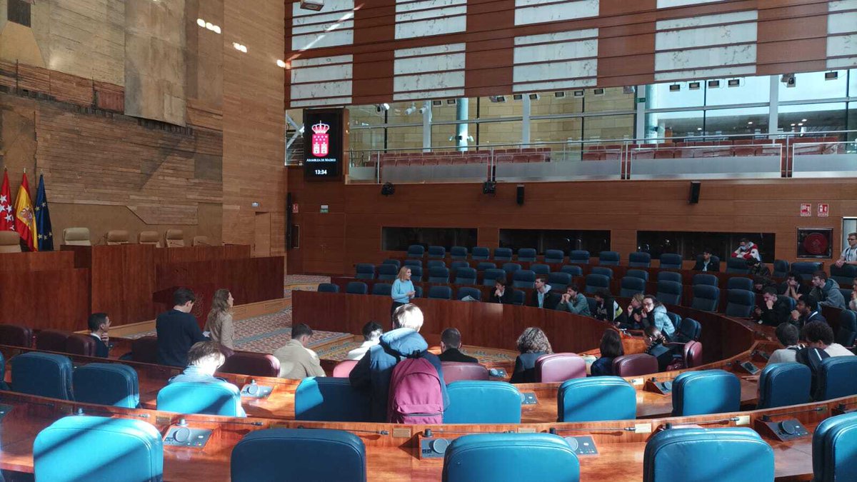 techdiplomacyeu's tweet photo. 👉🏽Our course on "Introduction to #TechDiplomacy" is taking place at @La_UPM as part of the #ATHENSWeek! 🎓 Students are learning how technological developments work, with a specific focus on their governance and international spillovers 🌍 https://t.co/LoXzUZgCoH
