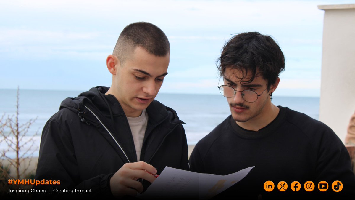 youthmakershub's tweet photo. Let's talk about the #EU!
Today, we are delving into the EU context and the importance of voting, with an informative #Euroclass 💡
#YouthmakersHub #YMH #ChangeAgents #EUElections2024 #YourVoteYourDecision https://t.co/7vqhkGISNy