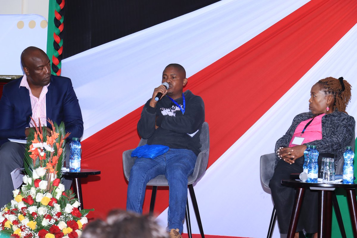 CrimeSiPoaKenya's tweet image. Our ED @peteouko moderating the panel discussion on Youth Empowerment through skills acquisition for market competition and Crime Prevention.
#CorrectionalServiceWeek 
#CrimeSiPoa 
#ReformingLives