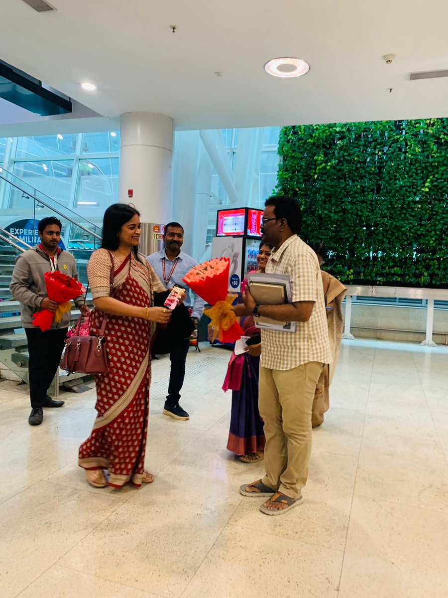 Tmt.R.Alagumeena IAS,Cmr,Tambaram Corp.,Tmt. M.Chitra,RDMA,Chengalpattu Region.,Thiru. Dhamodharan,Commisioner,Guduvanchery Municipality.,are welcoming Smt.Roopa Mishra,JS, SBM,GOI for a "National Capacity Building Workshop on Safe sanitation including UWM&amp;Mechanised Desludging"