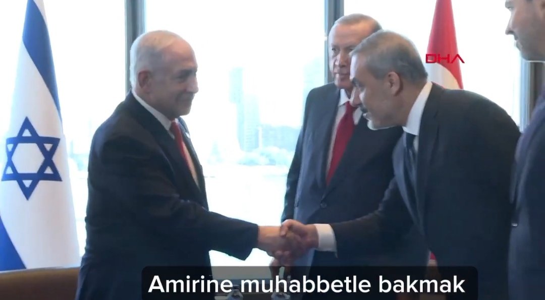 KaranliginKizi7's tweet photo. AVRUPA !
TÜRKİYE deki 
AKP HÜKÜMETİNİ ve CİASAL İSLAMI da Müslüman bir Ülke Olarak #CİDDİYE ve #KAALE ALMIYORLAR ve #ÖNEMSEMİYORLAR ARTIK !
HER YERDEN TÜRKİYE #HÜKÜMETİNİ DIŞLADILAR https://t.co/pVbPUXSkde