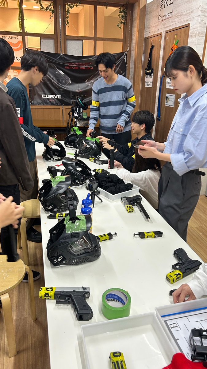 fortuneTV_2020's tweet photo. 今日のfortune TVは、「リアルFSP!?第一回fortune TV CUP」です!
fortune TVの三年生メンバーでサバゲーをします❗️
11月22日16:00頃〜生放送‼️
是非見てください👀
#サバゲー
#FPS
#FortuneTV
#お台場
#BRAVEPOINTDAIBA https://t.co/2bQS5UF01j