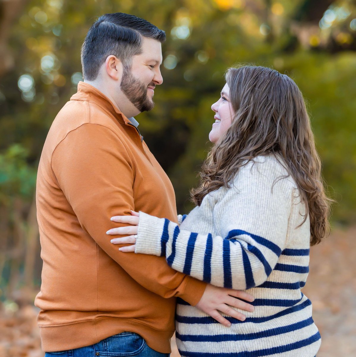 MacroSnaps's tweet image. Capturing timeless moments and creating memories that last a lifetime with this beautiful family  
#FamilyMagic #MacrohypeMoments #Family #Photography