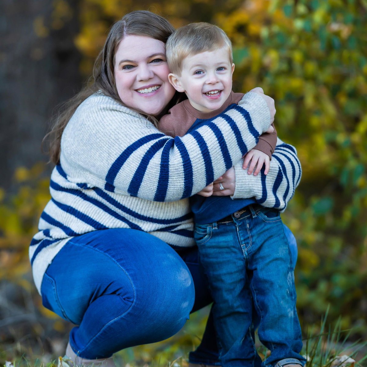 MacroSnaps's tweet image. Capturing timeless moments and creating memories that last a lifetime with this beautiful family  
#FamilyMagic #MacrohypeMoments #Family #Photography