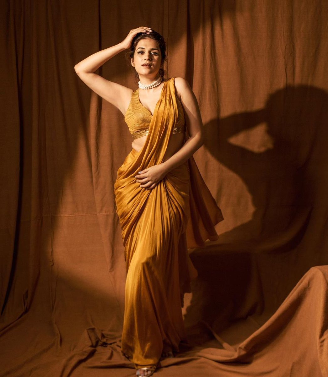 ActressesLatest's tweet photo. #ShraddhaDas @shraddhadas43 🥵 https://t.co/93HoHRRGf9