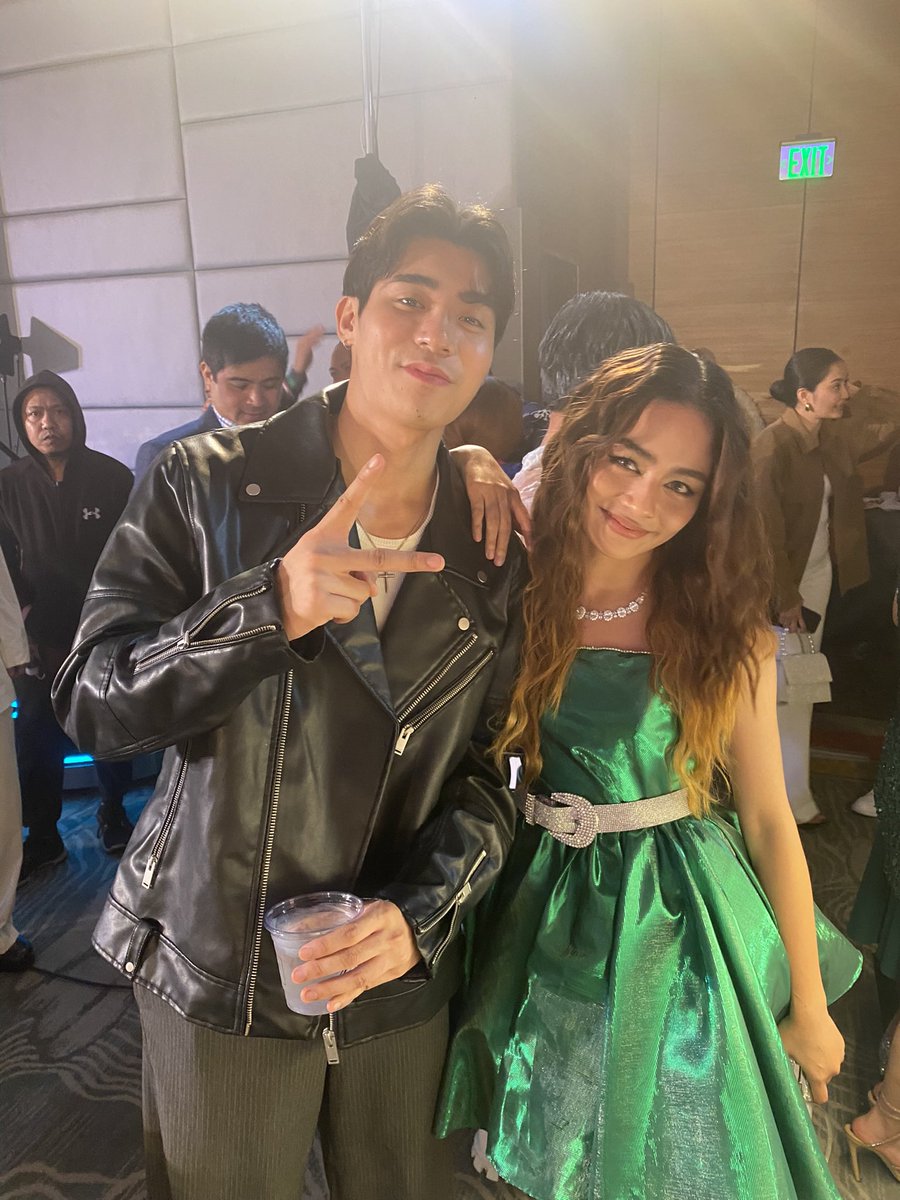 AngelicaAlina5's tweet photo. @ericjohnsalut @Viu_PH @DreamscapePH Give chance nmn sna sa dalawang to ...🤍😍🤭#vibent https://t.co/lBsSO5iwDb