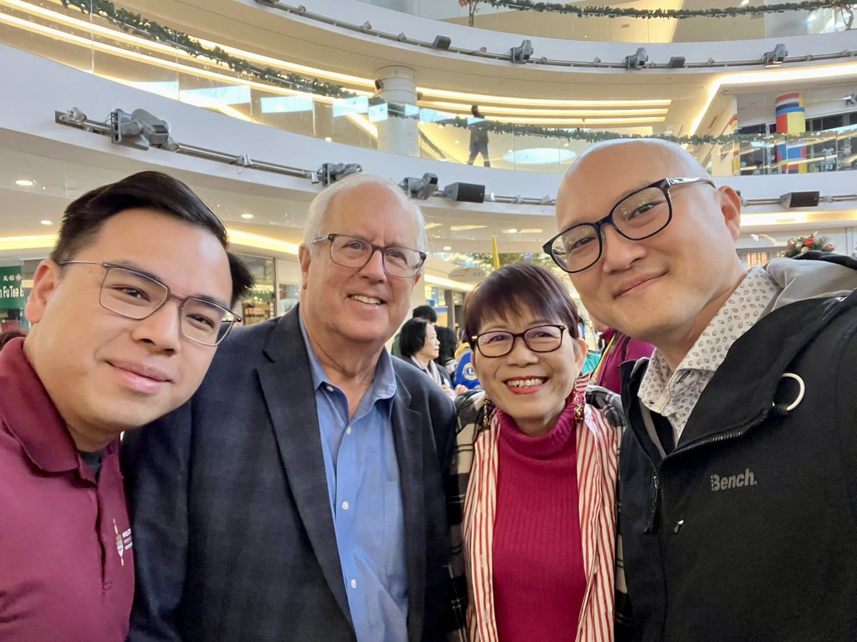 henryyaormd's tweet photo. 1/3 ๐ถ๐ถโโ๏ธ Thank you to @lionsclubs District 19L for hosting the #DiabetesWalk!
Iโm glad our govโt continuously funded & supported treatments & monitoring devices to better the quality of life of individuals living with #Diabetes.
Since 2021, our govโt has approved continuous โฆ https://t.co/cesto45pUy