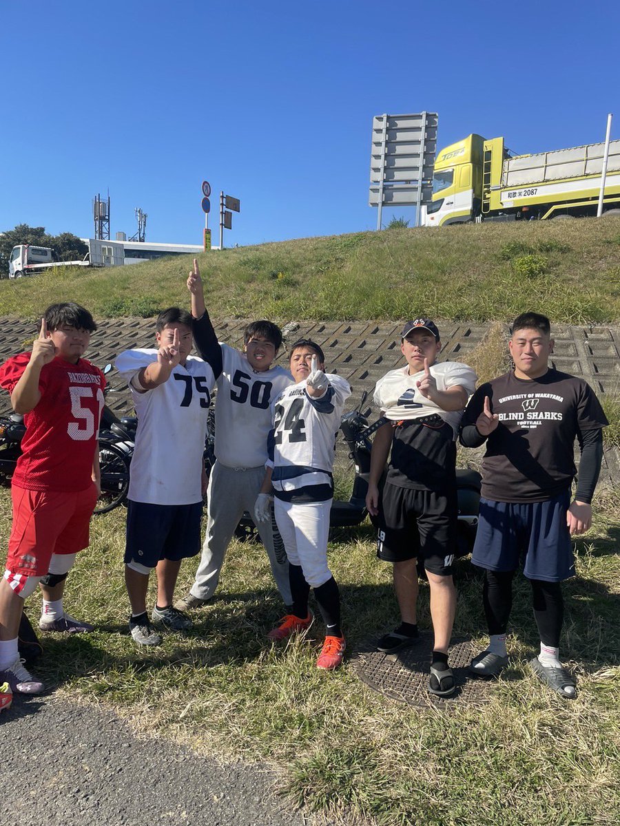 大阪産業大学戦まであと1日🏈
ご声援よろしくお願い致します🦈

▷11/23(Thu)
▷VS LIONS
▷@ 宝ヶ池球技場
▷14:00  K.O.