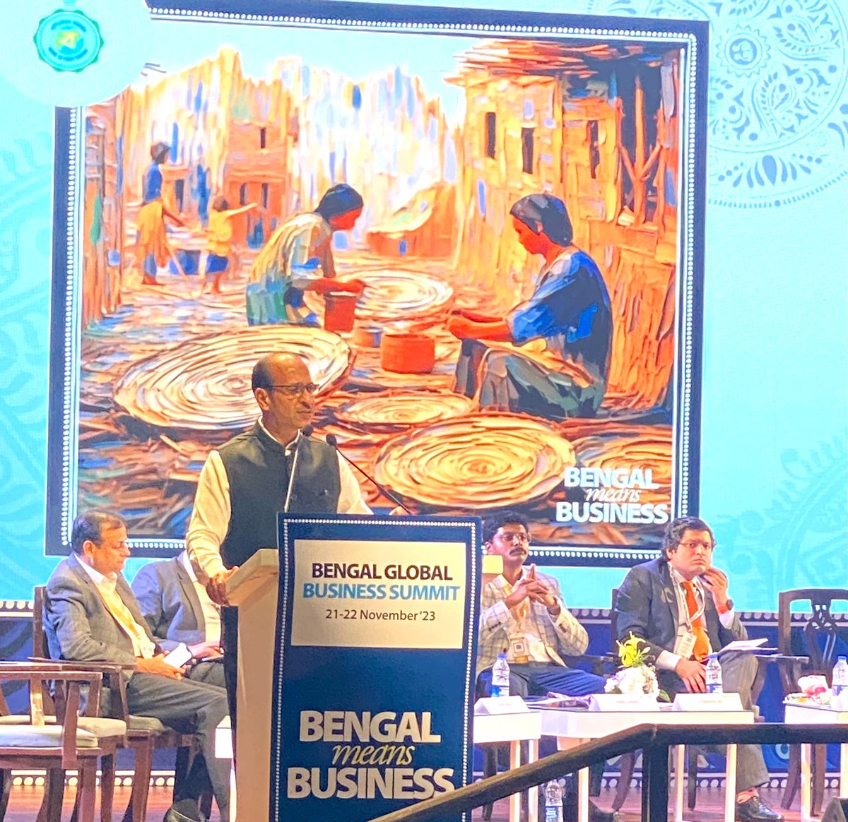 Mr. Ameya Prabhu, President - ICC at the MSME session during BGBS, with the Honorable Chief Secretary of West Bengal, Shri H. K. Dwivedi, IAS, delivering an address. @ameyaprabhu | @BengalSummit | @CMOfficeWB | @rajeevstyagi #IndianChamberofCommerce #BengalGlobalBusinessSummit…