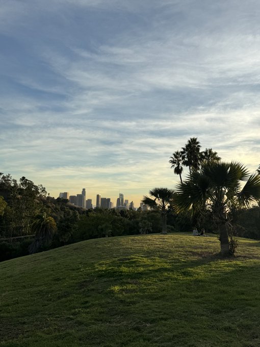 1 pic. Saw some pretty views today ♥️ https://t.co/RwCjAZfJhC