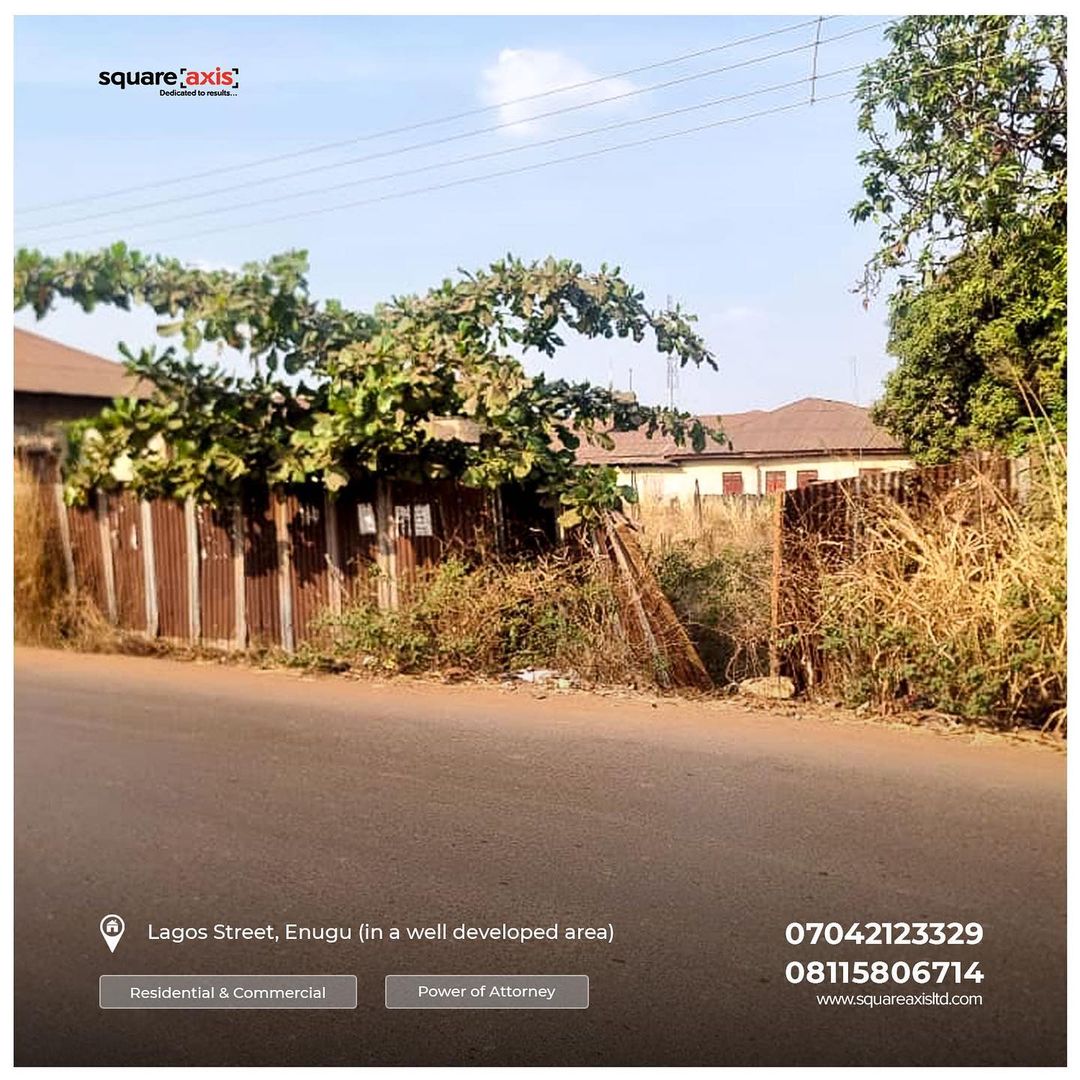 Squareaxishomes's tweet photo. Residential 720 sqm
📍 Lagos Street, Enugu (in a well developed area)
PRICE 👇🏽
NGN 38M (slightly negotiable). 
Title: Power of Attorney 
 📞 
07064719696 / 07042123329 
Call or WhatsApp for more information and Inspection...

#squareaxis #sales #propertyplug  #investment #buju https://t.co/SwcPIhx2nh