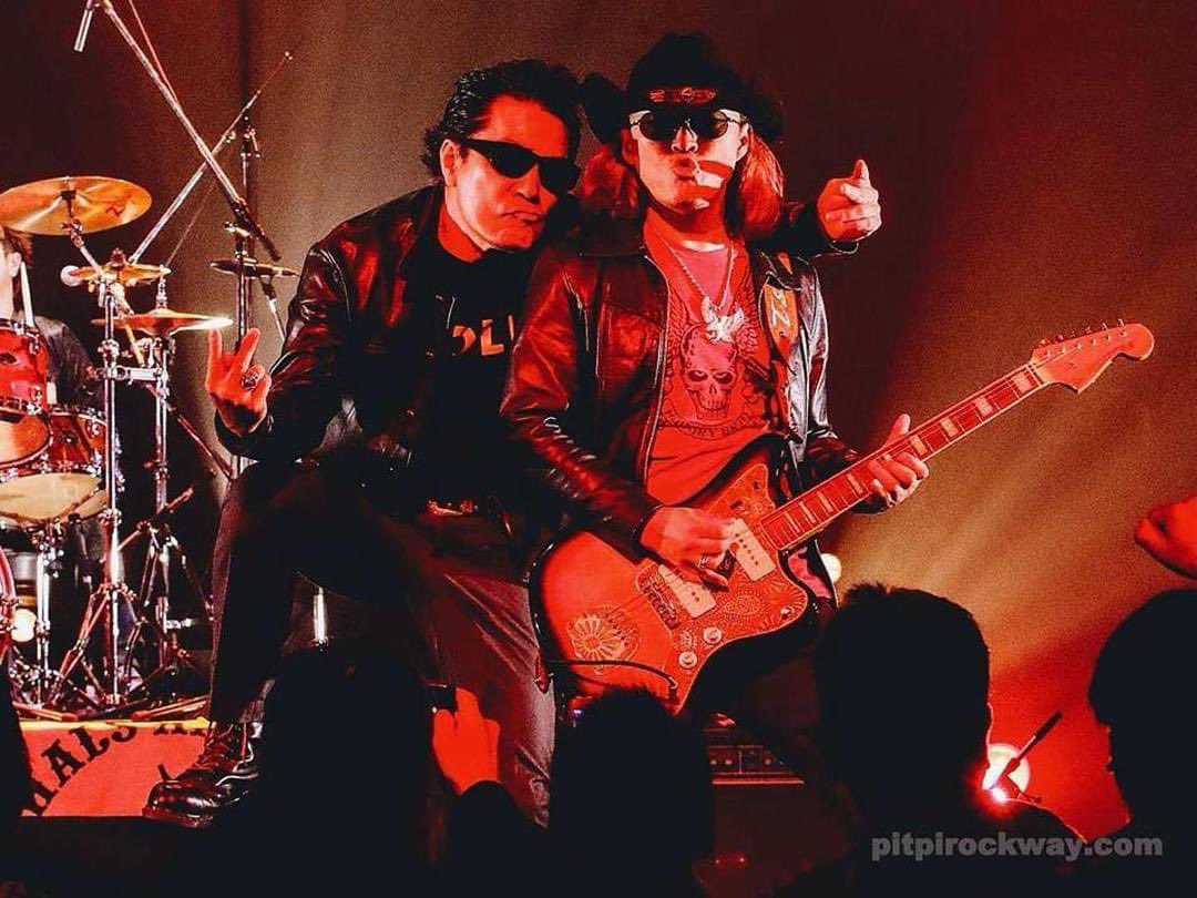 WildGuitarman's tweet image. Keep calm &amp;amp; Rock on...!! 
@pitpi_official 

#throwback #officialphoto #pitpi #wcrb #guitarplayer #fgcc #fenderjazzmaster #stagephoto #tsuyoshio
