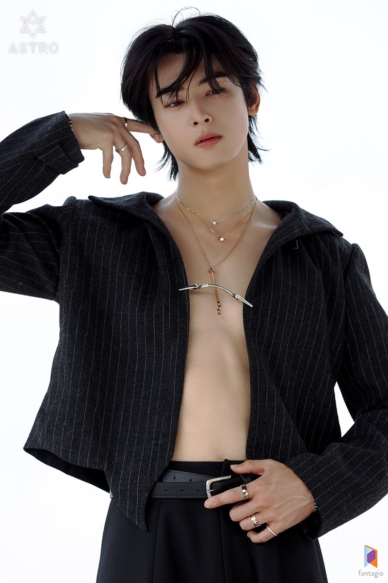 fantagiogroup's tweet photo. [#차은우][포스트] 신이 내린 선물 차은우

▶ https://t.co/QuHfy1r14g

#네이버_포스트 #아스트로 #ASTRO #CHAEUNWOO https://t.co/ibBeffCd8R