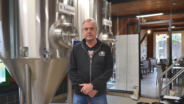 VVV wil streekproducten op de kaart zetten: 'de rode draad binnen onze vestigingen' -  hetkontakt.nl/vijfheerenland…