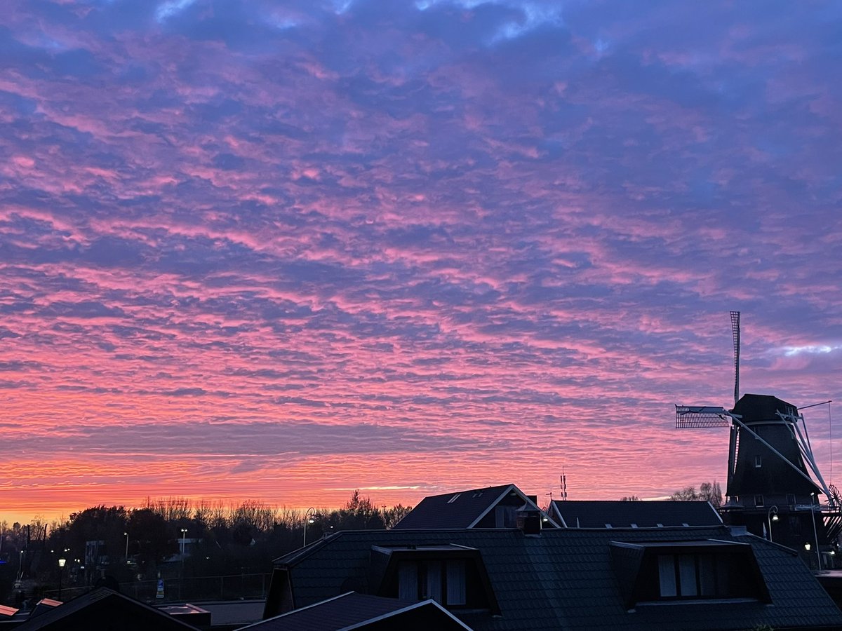 Goedemorgen allemaal!
Maak er een mooie dag van en ga vooral stemmen!