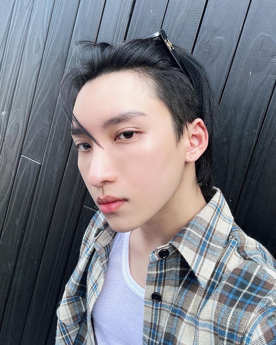 Noeul_lee6's tweet photo. 🕶️ #BoNoh #MagentaBoy #Noeulnuttarat https://t.co/unfMxIm3Io