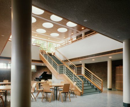 Speedmaster72's tweet photo. #MiercolesEnladrillado
BAKER HOUSE (1947-48): Residencia estudiantil en el Instituto Tecnológico de Massachusetts (MIT), obra de Alvar Aalto. https://t.co/yTMX4iXelz