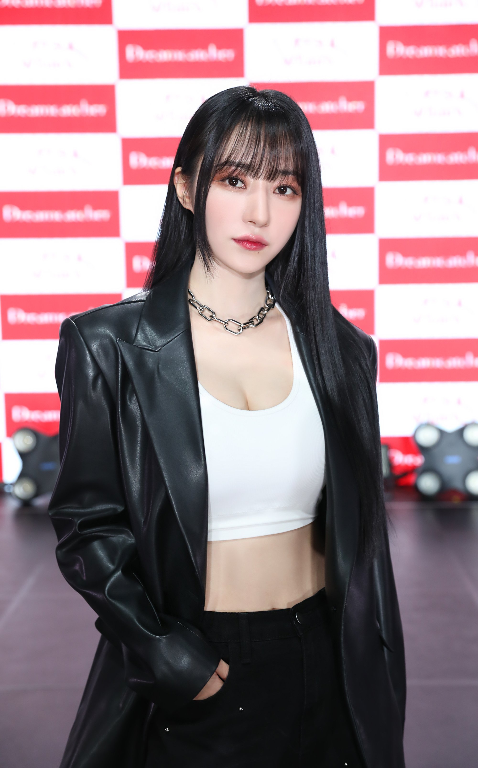 F_hVQLwaMAA4YH8?format=jpg&name=4096x4096