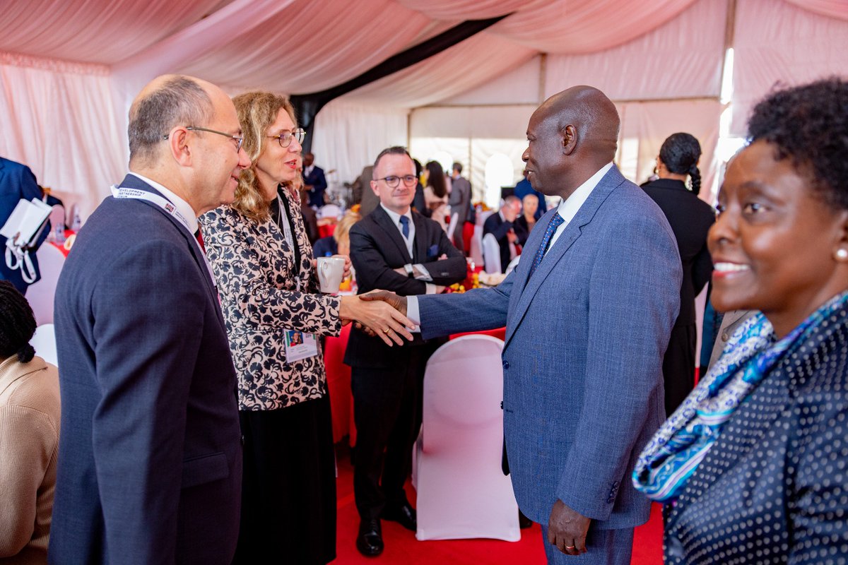 BonventureHSC's tweet photo. 📸 Deputy President @Rigathi Gachagua interacting with Development Partners during commencement of the Forum. He is hosting the Forum to engage on development cooperation in Kenya.

#DevelopmentPartners2023
#DPF2023 https://t.co/7buRlWy6sv