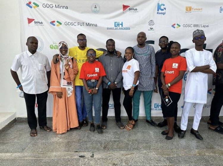 plainwhitte's tweet image. ✨ Timart was ably represented by our Founder and Staff at devfest Minna 💃🏿

Were you at the devfest Minna 2023?
Share your Devfest experience with us

#devfest #minna #tech #event #timart #business #growth #career #timartbusinessapp
