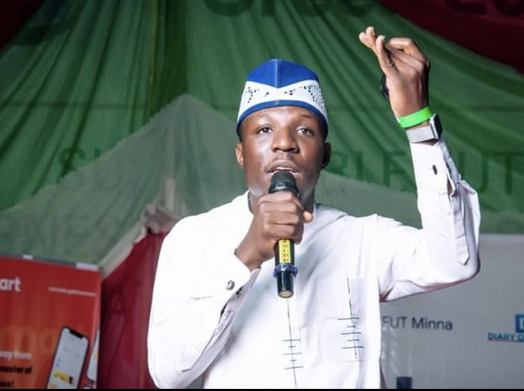 plainwhitte's tweet image. ✨ Timart was ably represented by our Founder and Staff at devfest Minna 💃🏿

Were you at the devfest Minna 2023?
Share your Devfest experience with us

#devfest #minna #tech #event #timart #business #growth #career #timartbusinessapp