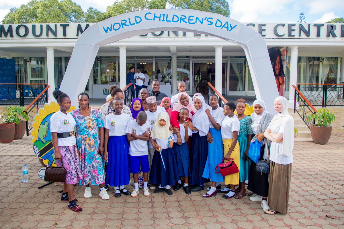 #WorldChildrensDay celebrations continue! In collaboration the Government of Tanzania, we’re at a High-Level event where children will present their asks, priority issues & recommendations related to climate change to key decision-makers ahead of the #COP28 Summit.
#ForEveryChild