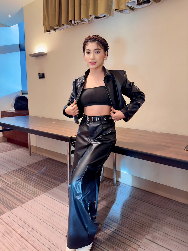 This is BLVCKFlower Can-Dace💋 
Our Main dancer &amp; Visual
Follow all of her social media platforms: 

Tiktok : tiktok.com/@blvckflower.c…
FB page: facebook.com/profile.php?id…
IG : instagram.com/blvckflower.ca…
Twitter : x.com/BF_Candacee

#blvckflowersofficial  #blvckflowers_MANGGA