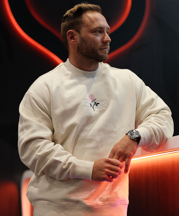 TeamBliss_ES's tweet photo. The time has come, now is your chance to cop the greatest drop of 2023 🔥

Our Rose Crewneck is now available 🌹

Get it while you can, these sell out quick! 👇
🛒 https://t.co/aPMKEBvG5w

#BlissUp🪷 https://t.co/DizUGGV51H
