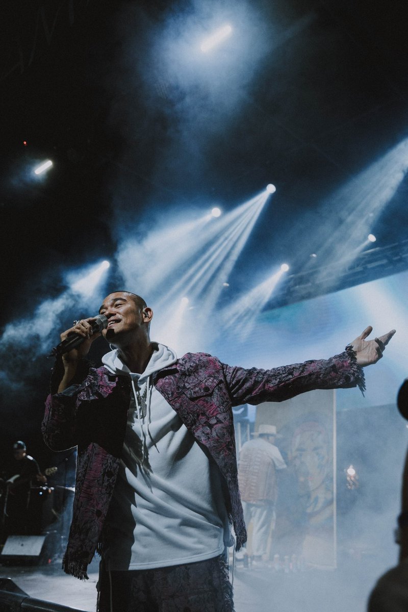 Some show shots I took the other night! Posting to my photography IG laterrr~