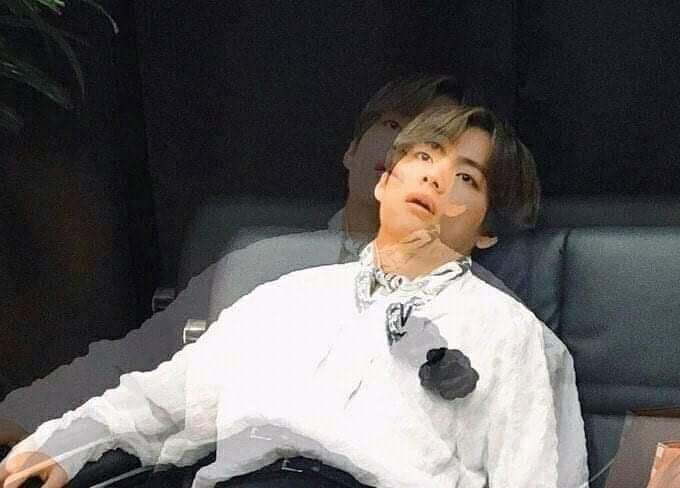bangtan7666's tweet photo. Not the kind of Black Friday I was hoping for. https://t.co/EaCJEUxAER