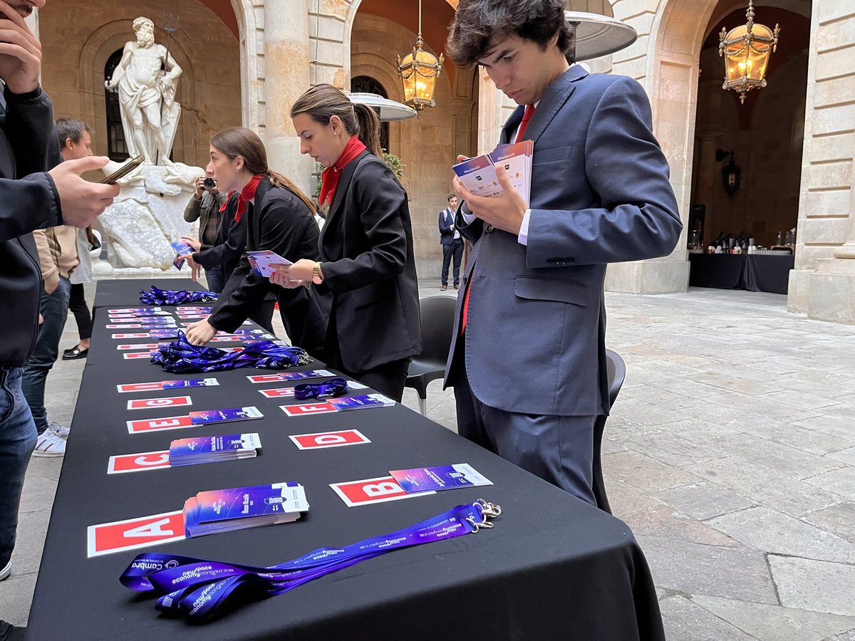 CambraBCN's tweet photo. En 15 minuts comença el #NewSpace23!

🛰️Un congrés internacional que s’allargarà fins demà amb més de 20 conferències i 40 ponents.

📍#LaLlotjadeMar https://t.co/Y3aJAmVSRZ