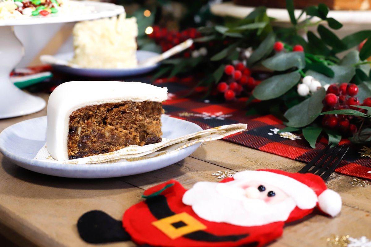 🎄🍰 Your wish is our command – the Sponge Christmas Cake has landed! 🎅✨ Schedule a stress-free delivery for the week of Christmas and treat yourself to a slice (or two)! 🍰🌟 Be one of the first to try by pre-ordering now: sponge.co.uk/cakes/whole-ca…