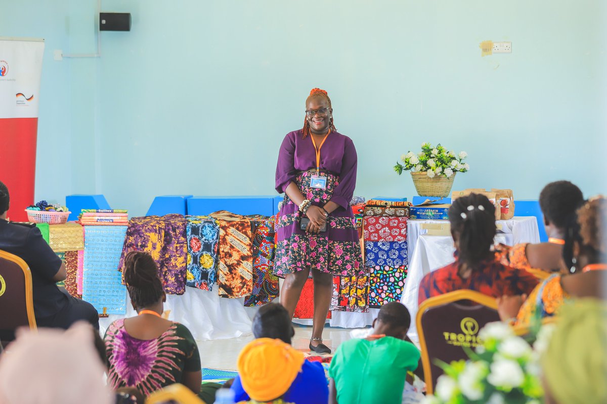 🌟 Day 1 of the #feministconvening23 was a triumph!💼 Empowering women through economic freedom is the heart of our movement. An inspiring session with powerful business exchange discussions closed the day.
#EconomicEmpowerment #FeministEconomics #BreakTheCeiling