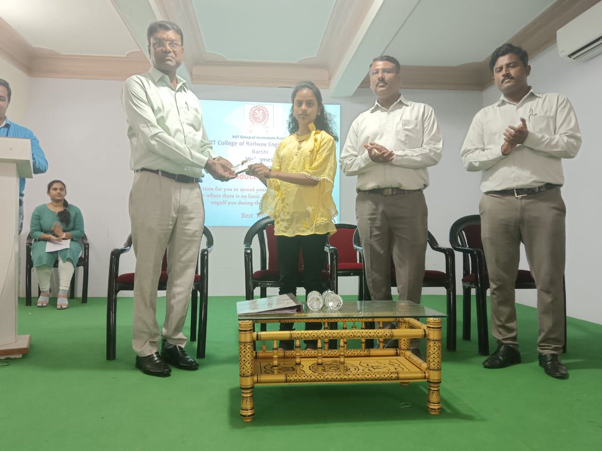 NSS_MITCORER's tweet photo. Essay competition is the best way to dive deep into the sea of thoughts. Topics: Impact of social media on youth, Role of a Volunteer in Nation Building. A big thanks to Prof. Pradip Jagadale for his help and support during this competition. https://t.co/lFI0QJ5avX