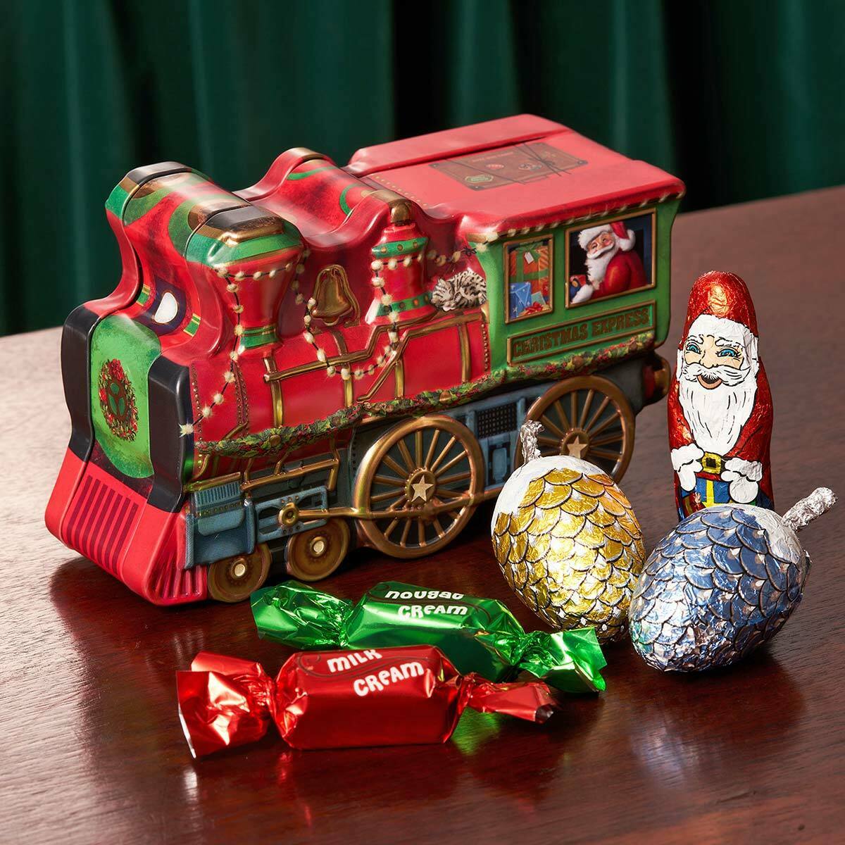 かわいい機関車モチーフの「クリスマスシェイプティン」の中に