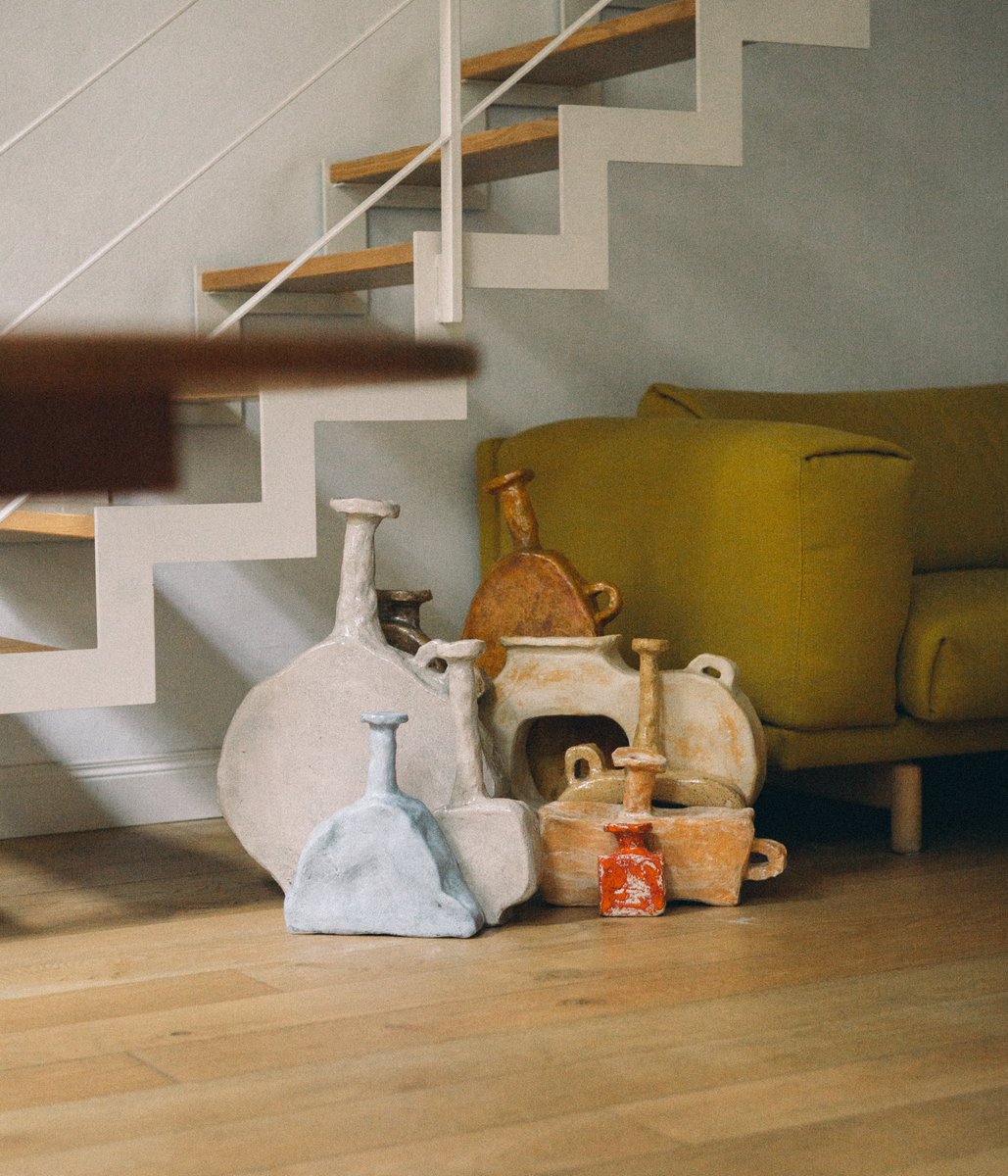 オランダ出身人アーティストWillem Van Hooffの日本初個展を開催いたします。大量生産の見かけの完璧さの中に埋もれることが多い現代のモノの生産背景において、彼はその魂を大切にしながら、同時に完璧な美を追及した作品作りを行っています。

2023年11月23日(木)
cibone.com/news_exhibitio…