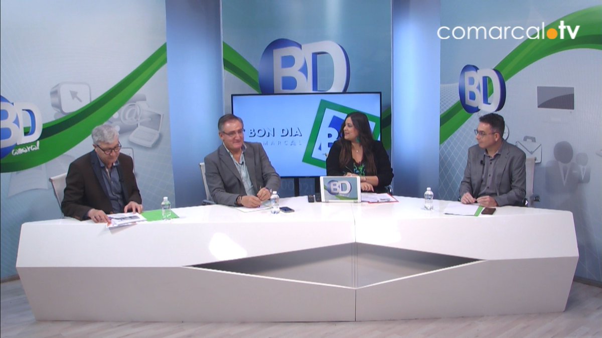 TV_Comarcal's tweet photo. #BDC19 el magazine de les #ComarquesCentrals amb
@IrisMPons

🗣️Tertúlia d'actualitat amb Vicent Gomar, José Luis Oltra @PepeOltra62 i Raül Roselló @rarosello @UGTRiberaSafor1 @UGTPV 

🛜 25N Llosa de Ranes @lallosaderanes amb Salvi Pardo https://t.co/jqRpFCUMsl