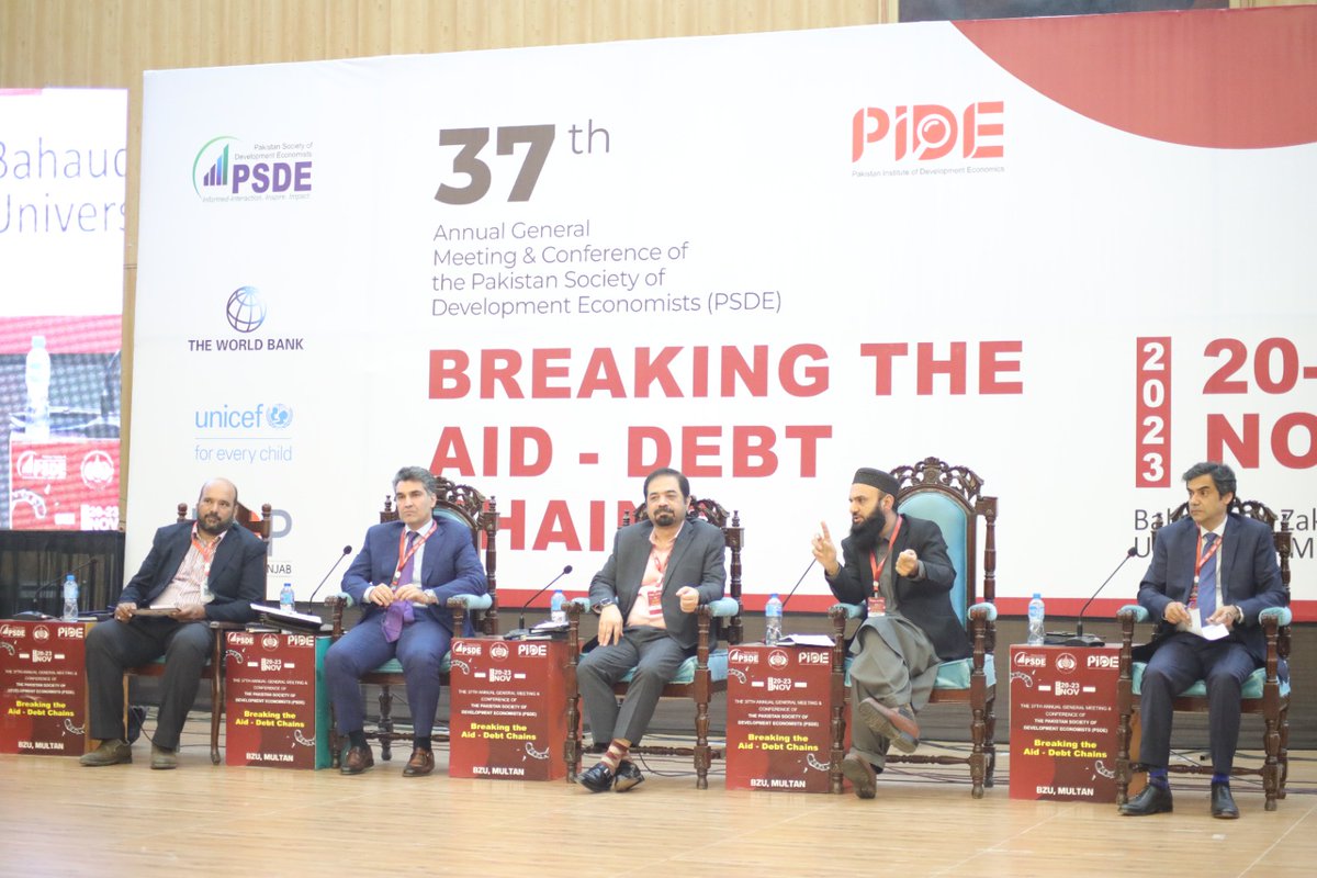 PIDEpk's tweet image. Increasing taxes would NOT solve our economic problems: focus on productivity and growth instead, higher tax-GDP ratio will follow; withdraw exemptions/subsidies from low-productivity traditional sectors and include non-traditional high-productivity sectors.
#PIDE_PSDE_Conference