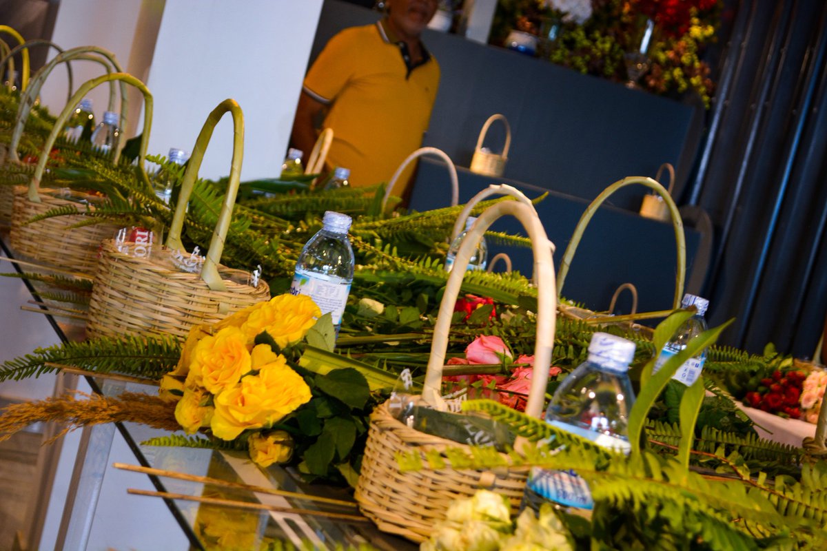floriflowerug's tweet photo. Our Floral workshop held on 19/11/2023 was a huge success and we just can't articulate our appreciation enough towards the floral enthusiasts who participated.
It sure was a very profitable day for our participants.
Here is a sneak peak into the day;
#FloralWorkshop https://t.co/IIyf817J9U